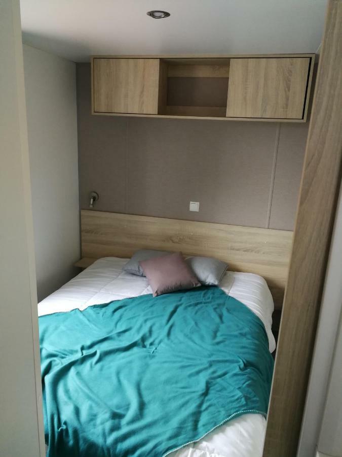 Bungalow 3Ch 2Sdb 8 Pers. Les Mathes Luaran gambar