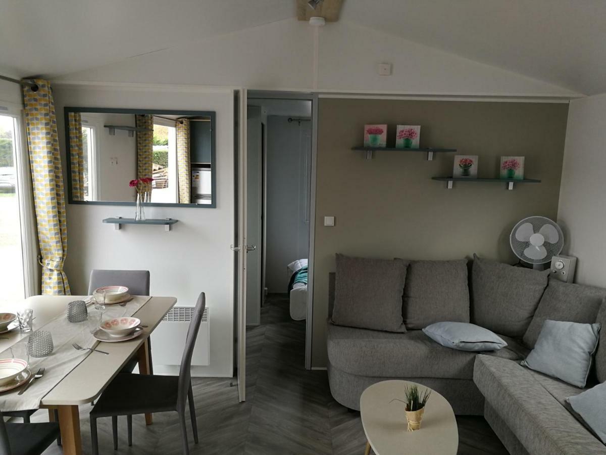 Bungalow 3Ch 2Sdb 8 Pers. Les Mathes Luaran gambar