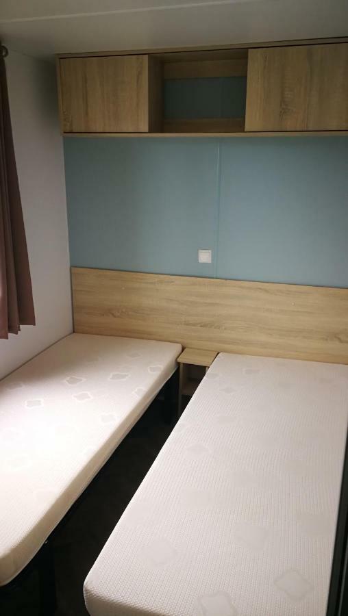 Bungalow 3Ch 2Sdb 8 Pers. Les Mathes Luaran gambar